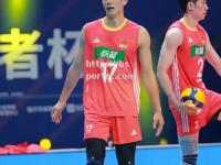 bsports体育-中国男队夺得排球比赛冠军，巩固领先地位